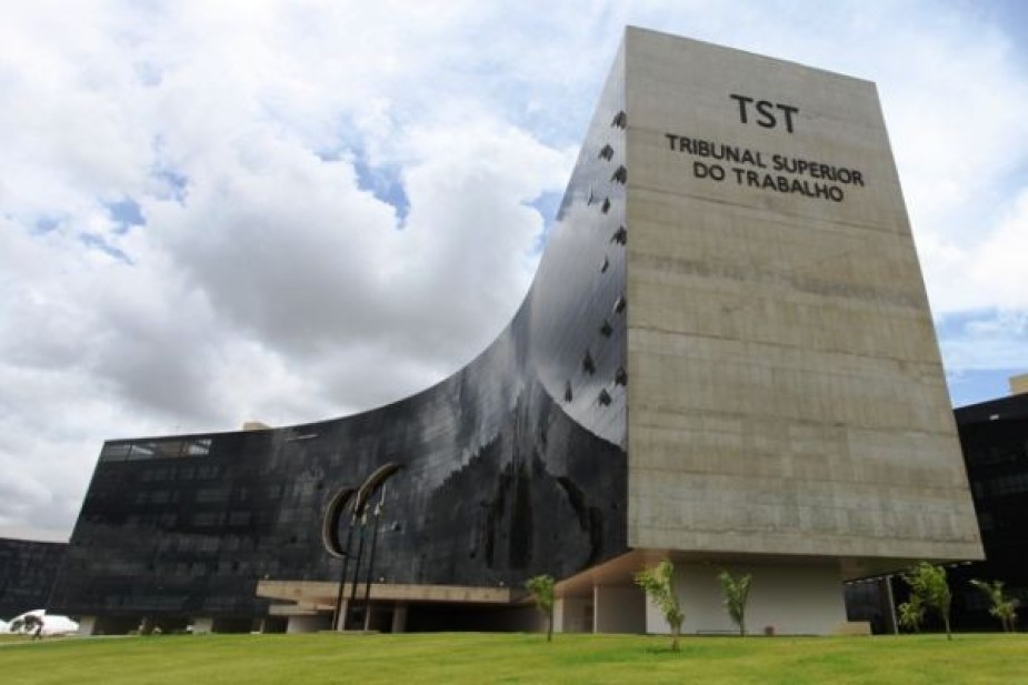 TST decide que holding sem empregados não precisa pagar contribuição sindical