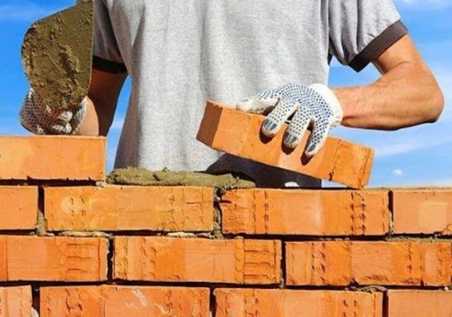 Auxiliar de construção civil não receberá adicional de insalubridade por manuseio de cimento