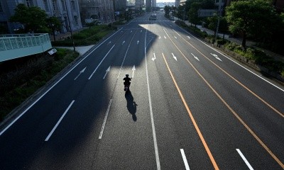 Montador será indenizado por acidente de moto durante jornada de trabalho